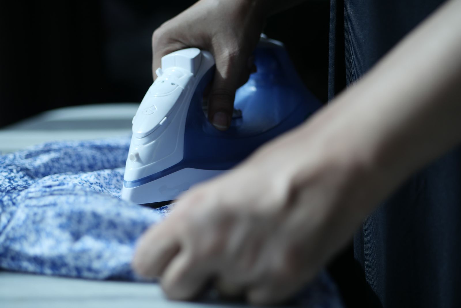 Pressing fabric — reference photograph