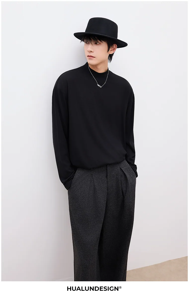 Mock-neck long-sleeve top — HL26883