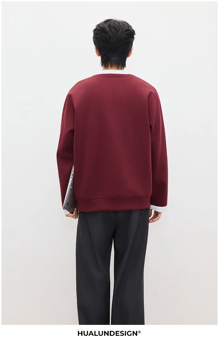 Contrast-collar polo top — On model 3